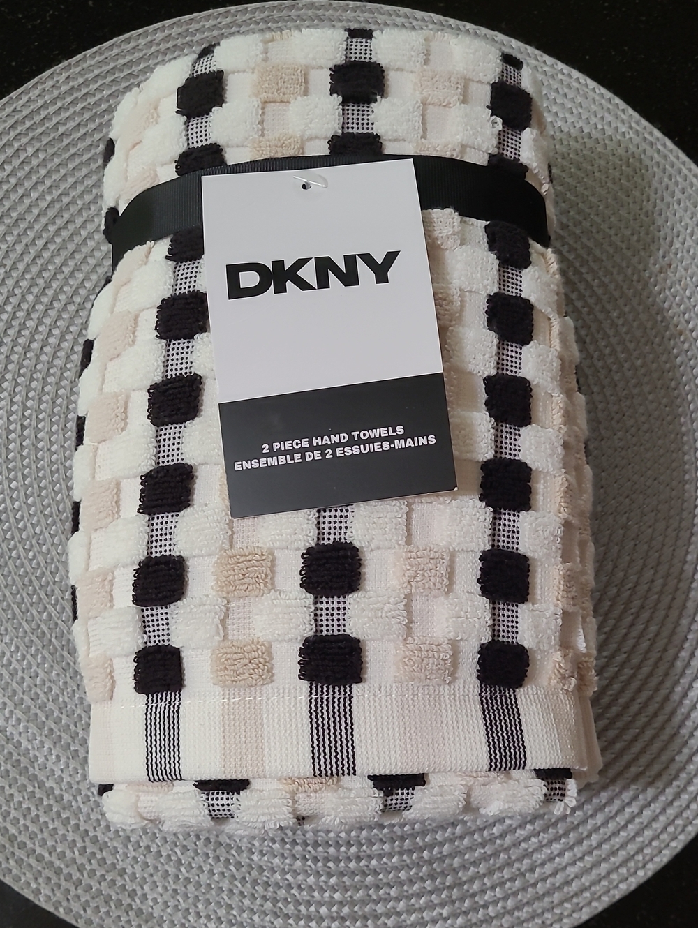 DKNY Maya Tile Hand Towel Set